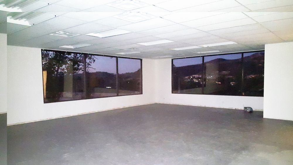 Willow Lane Office Building : 2977 Willow Ln, Thousand Oaks, CA 91361